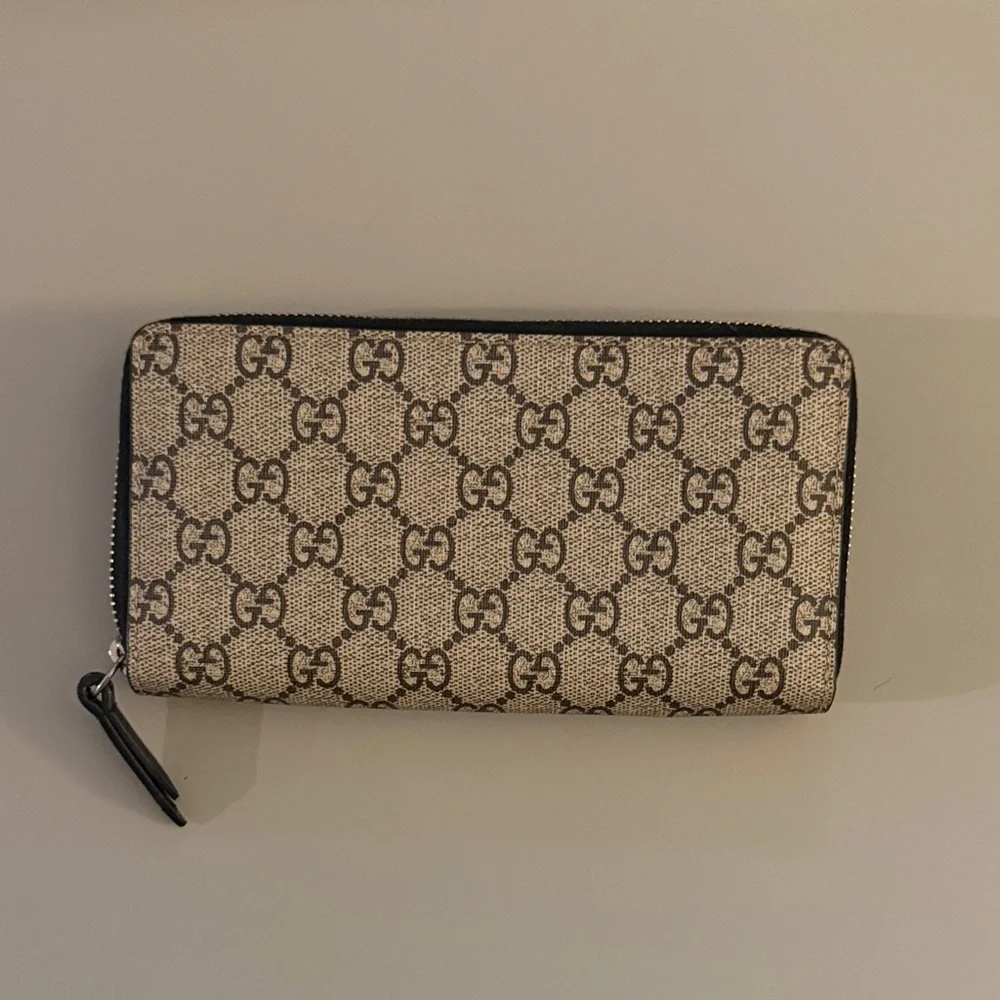 Gucci Beige Wallet with Red and White Snake - Picture 2 of 4